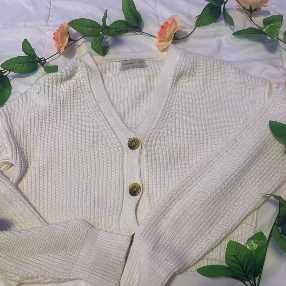cropped urban sweater!